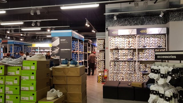 Oh jee Pakket Of adidas Outlet Store Thessaloniki - διεύθυνση, 🛒 αξιολογήσεις πελατών, ώρες  λειτουργίας και αριθμός τηλεφώνου - Καταστήματα στην πόλη Θεσσαλονίκη -  Nicelocal.gr